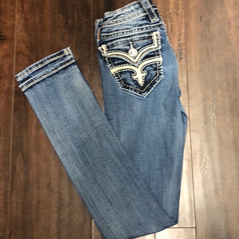 Rock revivals Amber straight leg